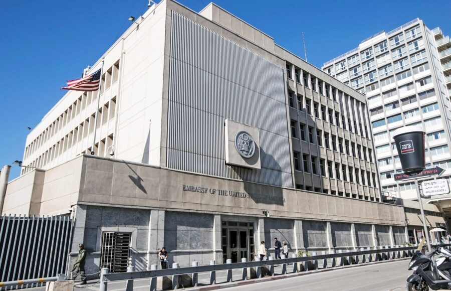 Security personnel arrest suspect near Israeli Embassy