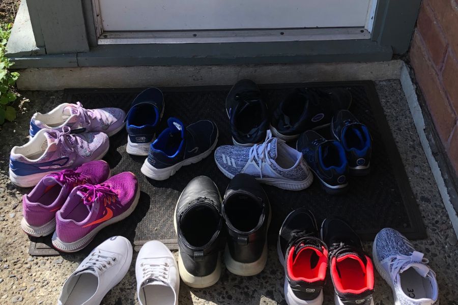 unarranged shoes That Bring Bad Luck at Entrance