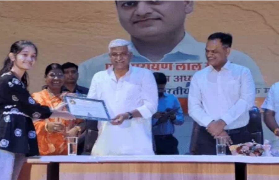 Union Minister Gajendra Singh Shekhawat addresses student event in Ajmer