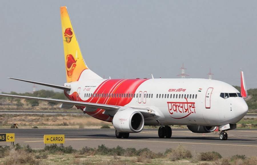 Bengaluru Varanasi flight cockpit incident